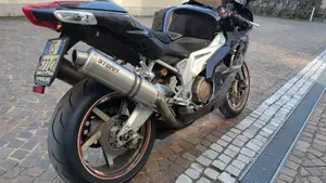 Aprilia RSV 1000 R Factory (2006 - 09)  (7)