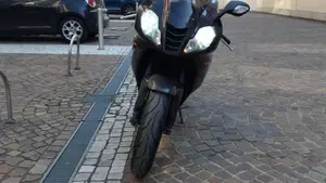 Aprilia RSV 1000 R Factory (2006 - 09)  (9)
