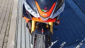 Aprilia Tuono V4 Factory (2021 - 24) 