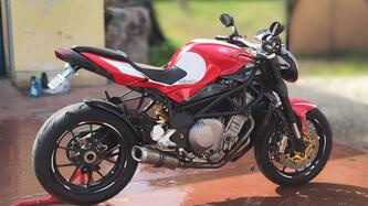 MV Agusta Brutale 989 R usata