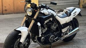 Yamaha V-Max 1200 