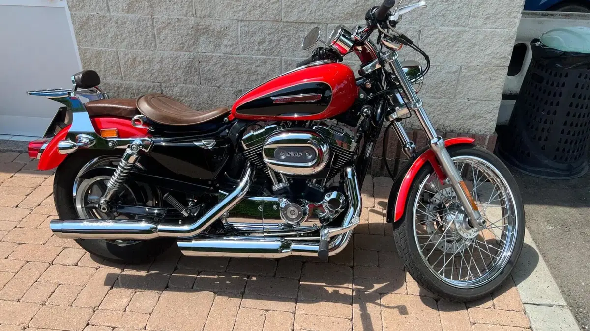 Harley-Davidson 1200 Custom (2007 - 13) - XL 1200C  (13)