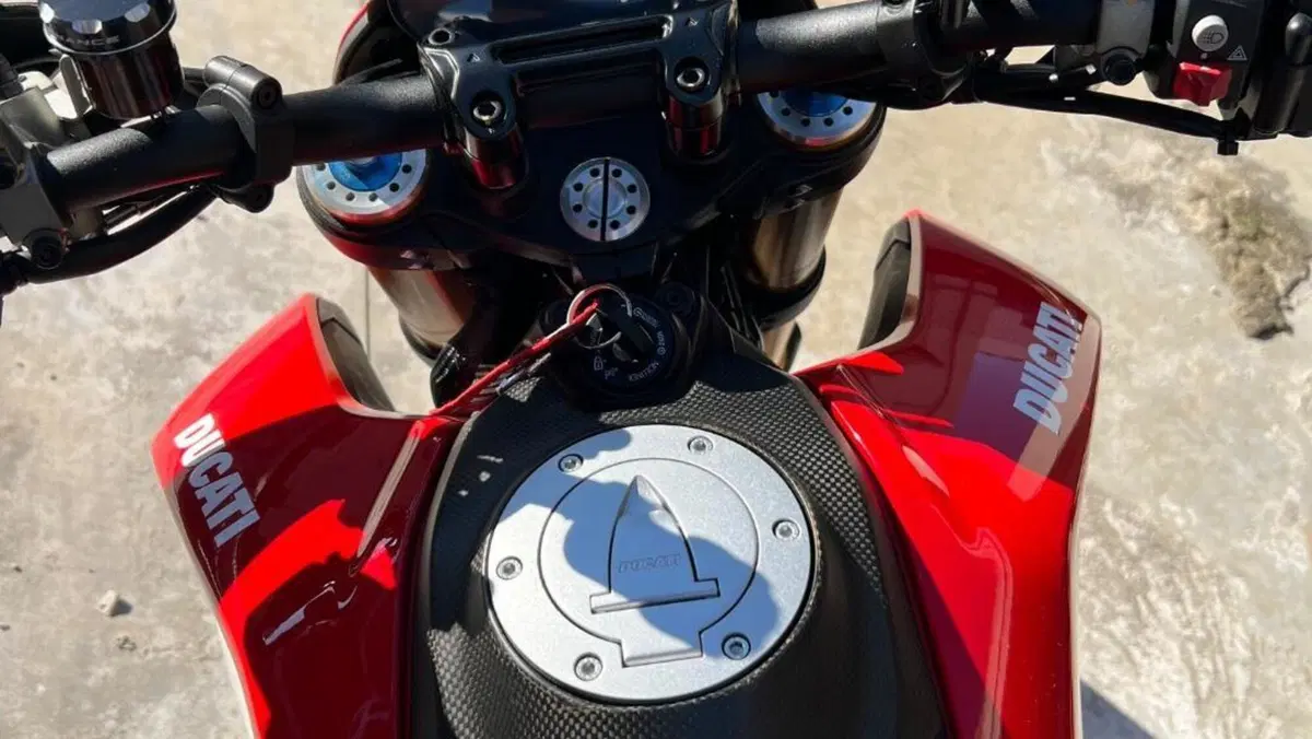 Ducati Hypermotard 950 SP (2019 - 20)  (6)