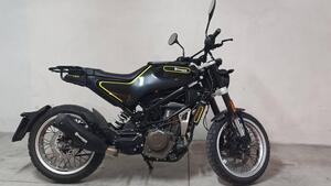 Husqvarna Svartpilen 401 (2020) 