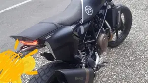 Husqvarna Svartpilen 701 (2020)  (6)