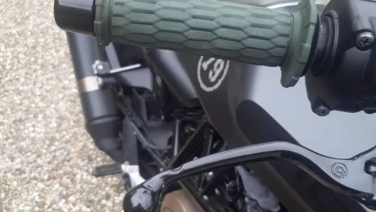 Husqvarna Svartpilen 701 (2020)  (12)