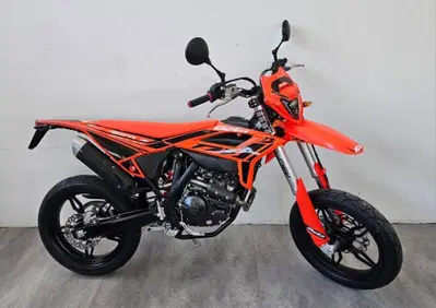Betamotor RR 125 4T Motard T (2025 - 26) - Annuncio 9661138