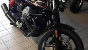 Moto Guzzi V7 Stone Special Edition (2022 - 25) 