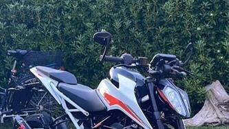 KTM 390 Duke (2021 - 23) usata