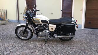 Triumph Bonneville T100 (2008 - 16) usata