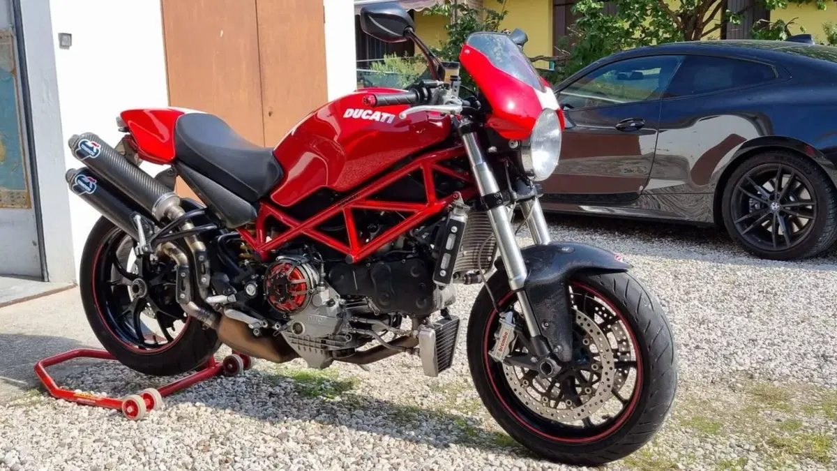 Ducati Monster S4R Testastretta  (2)