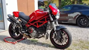 Ducati Monster S4R Testastretta  (2)