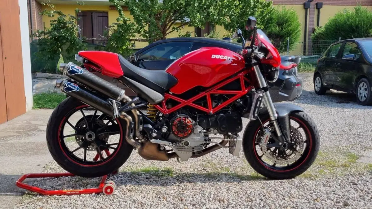 Ducati Monster S4R Testastretta  (5)