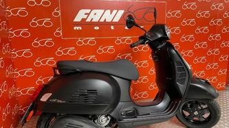 Vespa GTS 300 Hpe (2019) usata