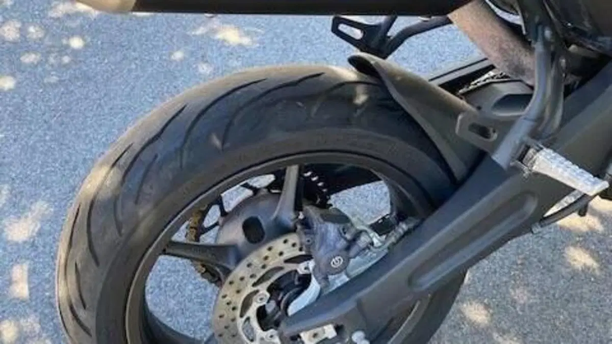 Yamaha MT-03 (2006 - 14)  (6)