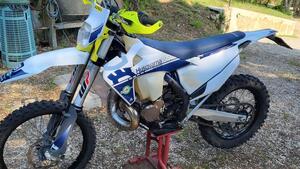 Husqvarna TE 250i (2021) 