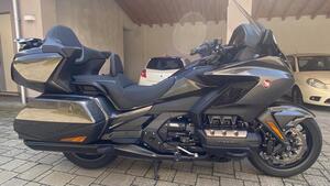 Honda GL 1800 Gold Wing Tour DCT & Airbag (2022 - 24) 
