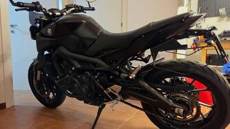 Yamaha MT-09 (2017 - 20) usata