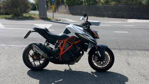 KTM 1290 Super Duke R (2019) 