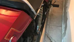 Suzuki   (7)