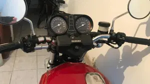 Suzuki   (11)