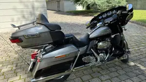 Harley-Davidson 107 Electra Glide Ultra Limited (2017 - 18) - FLHTK  (3)
