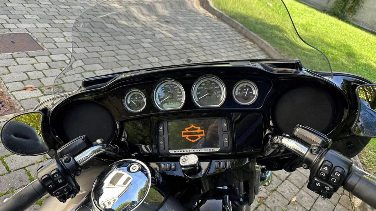 Harley-Davidson 107 Electra Glide Ultra Limited (2017 - 18) - FLHTK  (12)