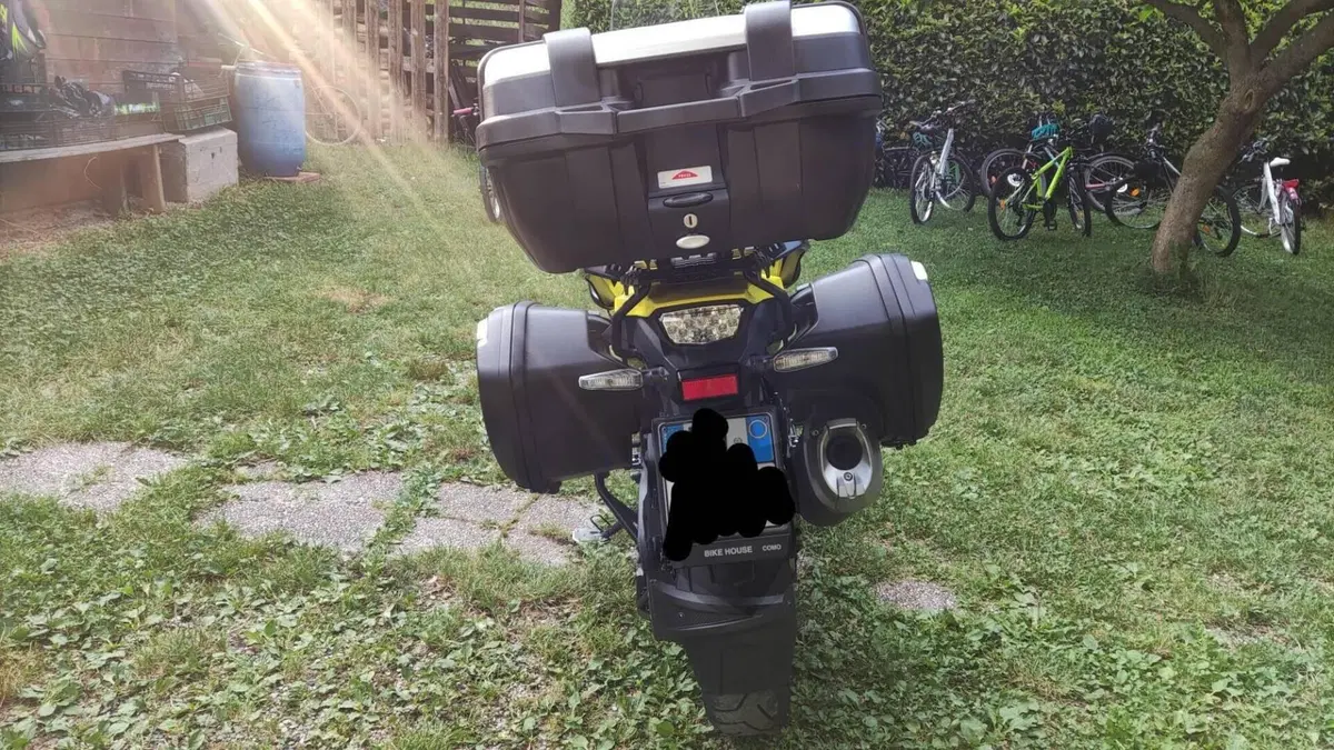 Suzuki V-Strom 1050XT (2020 - 23)  (5)