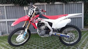Honda CRF 250 R (2017) 
