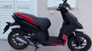 Aprilia SR 50 Motard 2T (2018 - 20) 