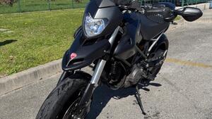 Ducati Hypermotard 796 (2012) 