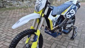Husqvarna 701 Enduro (2022) 