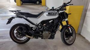 Husqvarna Svartpilen 401 (2021 - 23) 