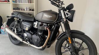 Triumph Street Twin 900 (2021 - 22) usata