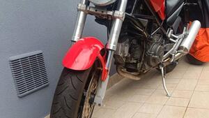 Ducati Monster 600 Dark (1998 - 01) 