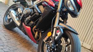 Triumph Street Triple 765 RS (2023 - 25) 