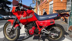 Honda NX 650 Dominator (1988 - 90) 