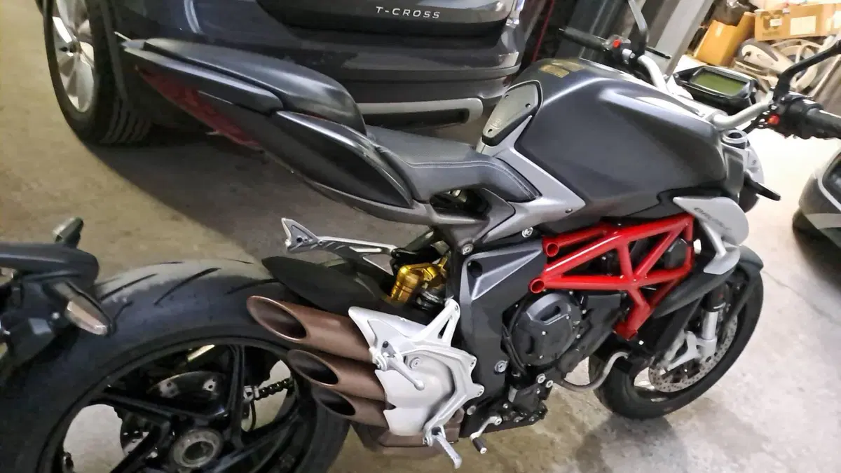 MV Agusta Brutale 800 EAS ABS (2016 - 19)  (4)