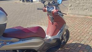 Piaggio Beverly 350 SportTouring ie ABS (2011 - 17) 
