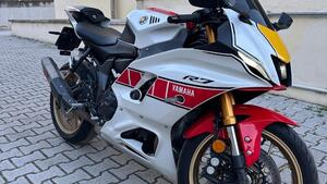Yamaha YZF R7 World GP 60th Anniversary (2022 - 23) 