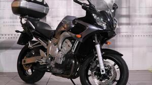 Yamaha FZ6 Fazer (2004 - 07) 