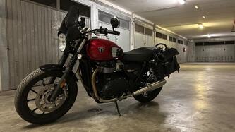 Triumph Speed Twin 900 Chrome Edition (2023) usata