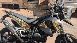 KTM 690 Supermoto 