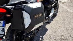 Moto Guzzi V85 TT Travel (2021 - 23) 
