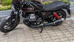 Moto Guzzi V7 Stone Special Edition (2022 - 25) 