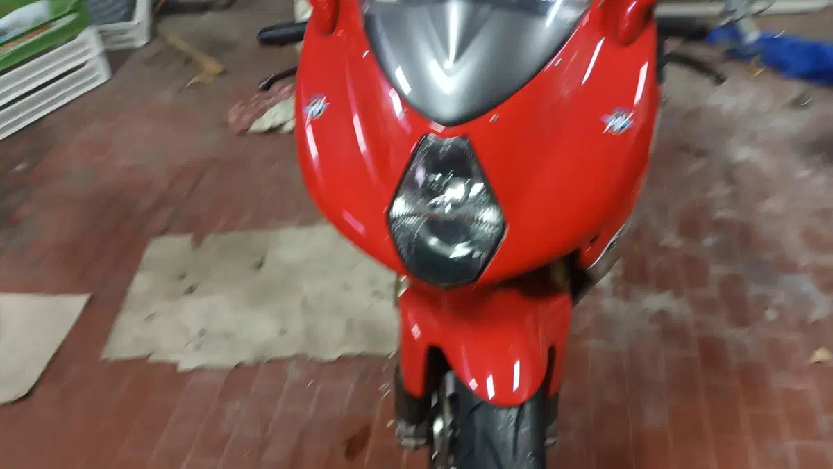 MV Agusta F4 1000 S (2004 - 05)  (2)