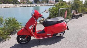 Vespa GTS 300 Hpe (2021 - 22) usata