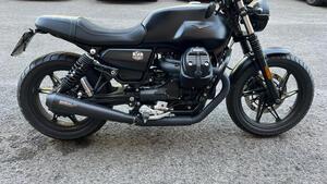 Moto Guzzi V7 Stone (2021 - 24) 