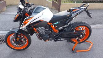 KTM 890 Duke R (2022 - 23) usata