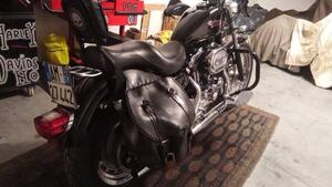 Harley-Davidson 1200 Custom (1995 - 00) - XL 1200C 